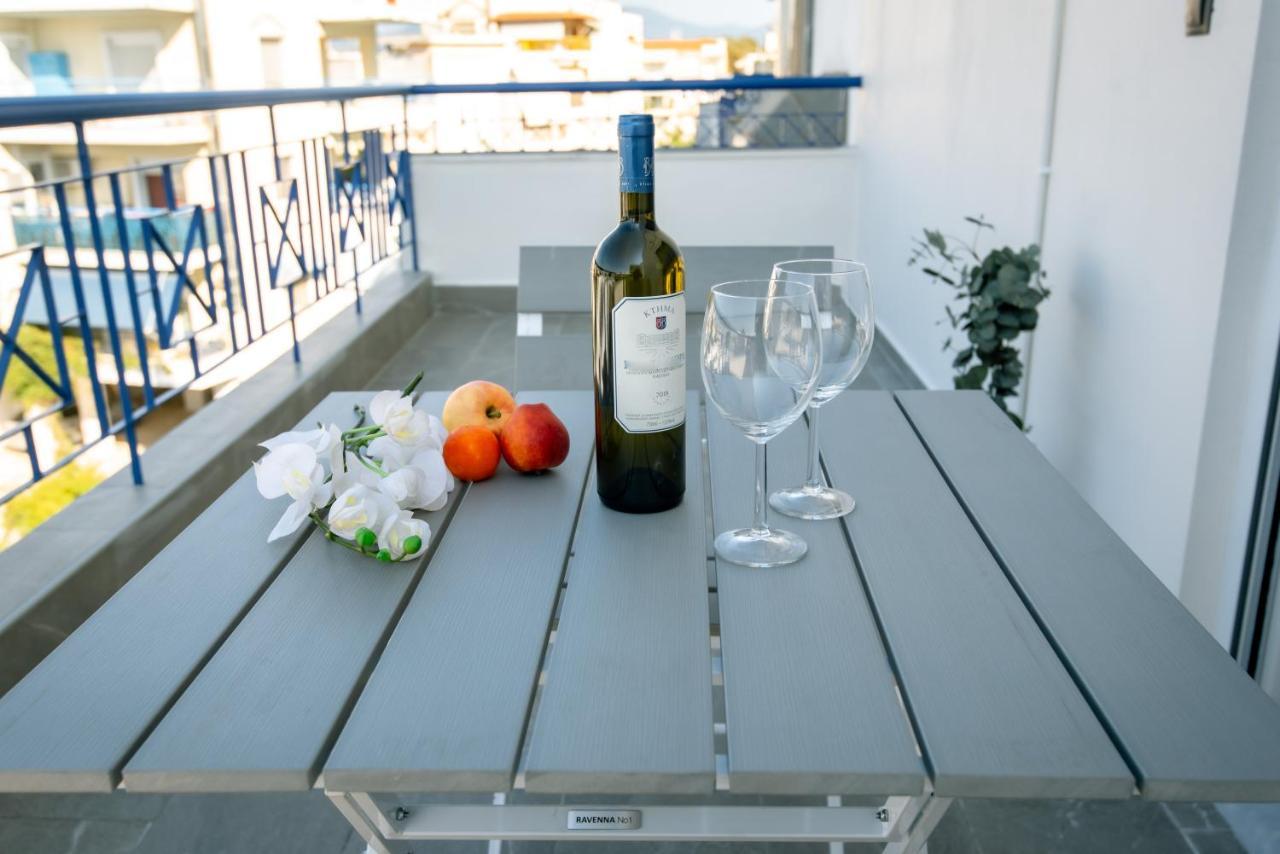 Miracle Luxury Apartments Peraía 外观 照片